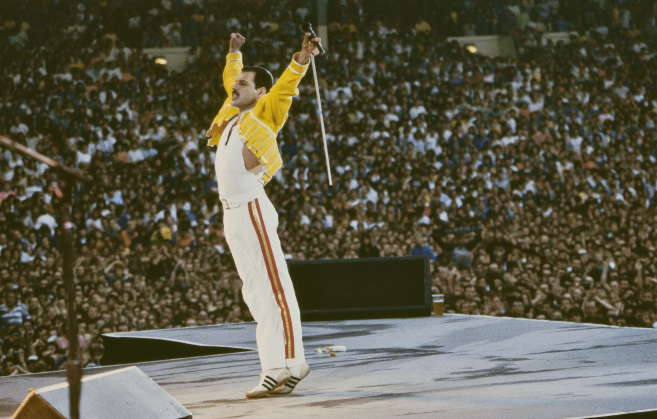 Barang Pribadi Freddie Mercury Akan Dilelang, dari Sisir Kumis hingga Mahkota Ikonik
