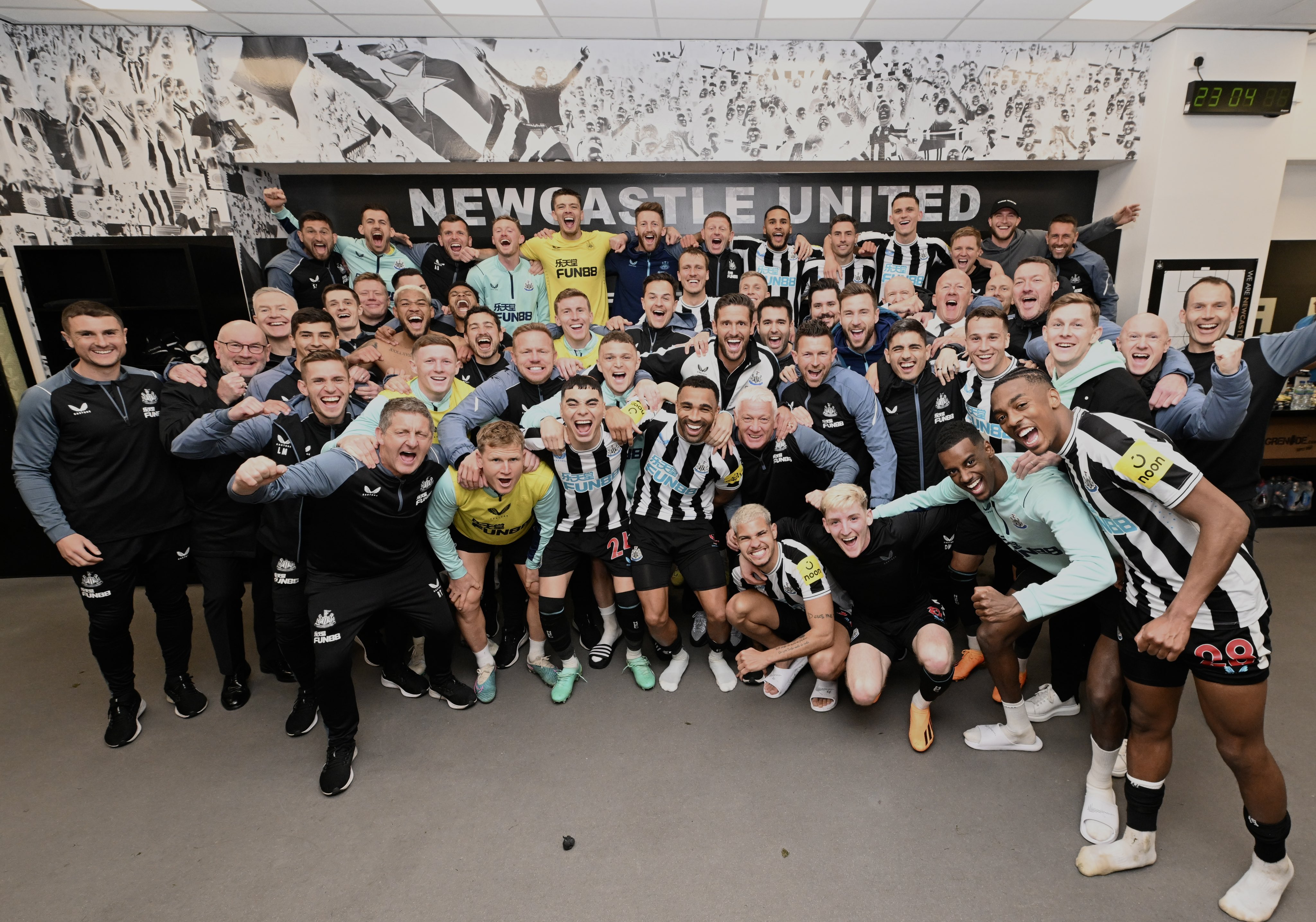 Hasil Premier League: Pesta Gol di Hari Minggu
