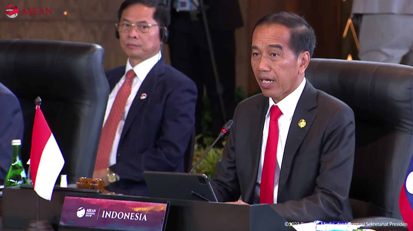 Foto: Presiden Jokowi memimpin pertemuan pemimpin ASEAN dan AIPA di Labuan Bajo (Youtube.com/Sekretariat Presiden)