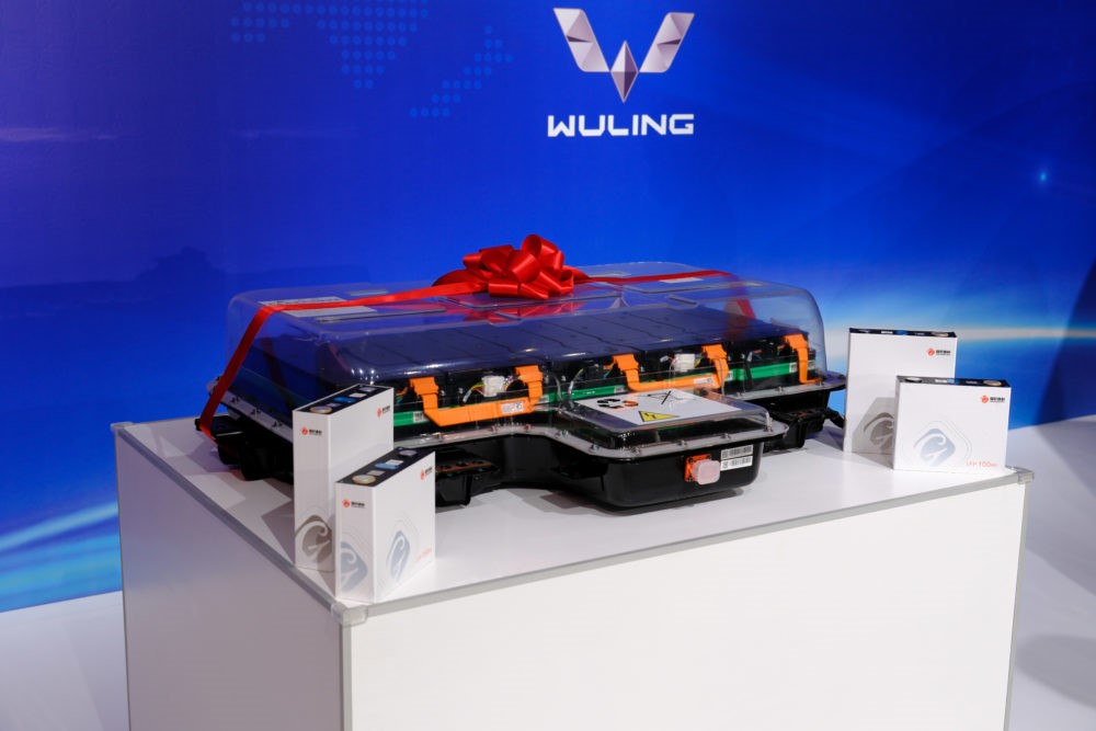 Dukung Percepatan Ekosistem Kendaraan Listrik, Wuling Lakukan Lokalisasi Baterai