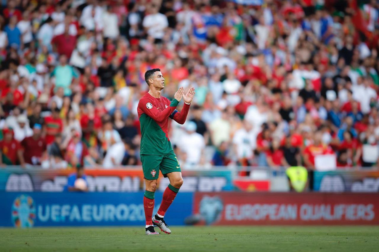 Luar Biasa! Cristiano Ronaldo Masuk Buku Guinness World Record
