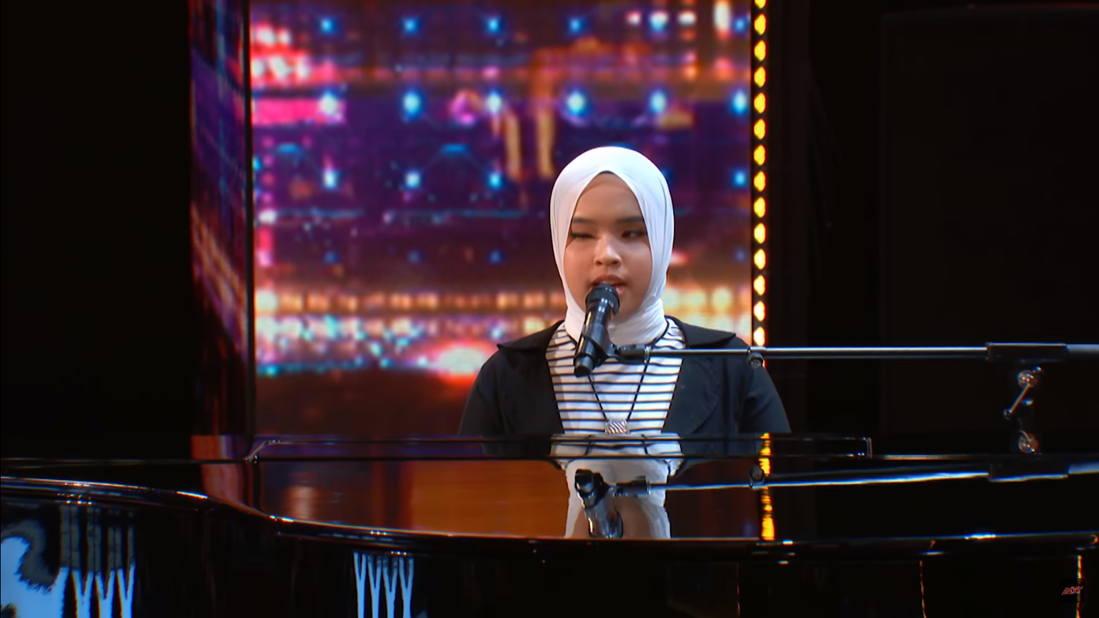 Putri Ariani, Suara Emas Hiasi Panggung America’s Got Talent hingga Tarik Perhatian Simon Cowell