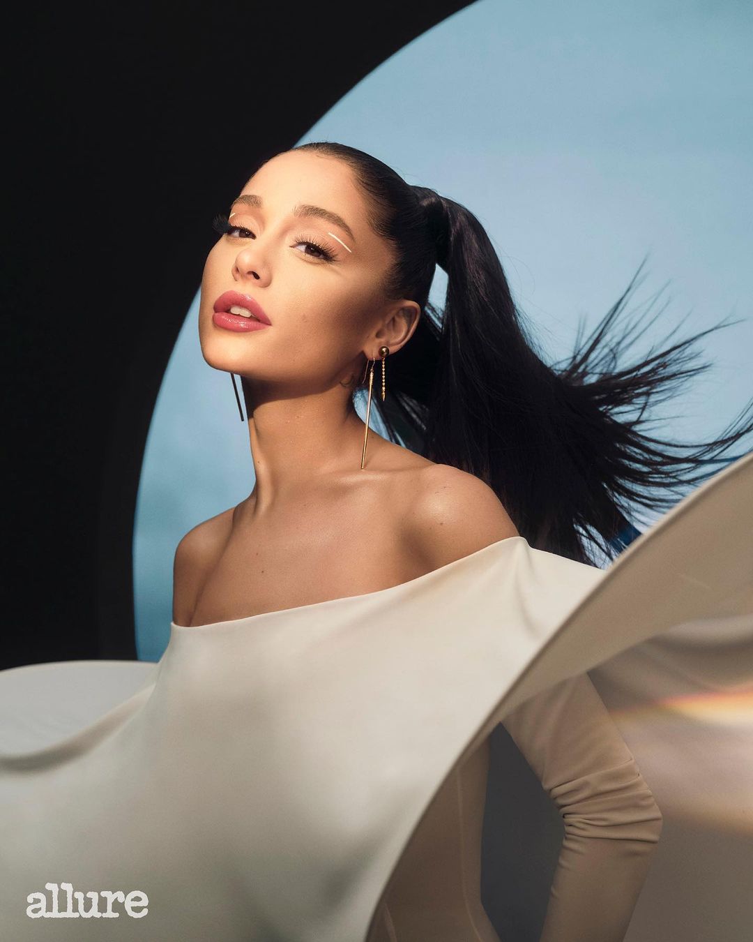 Ariana Grande, Aktris Cilik yang Sukses Jadi Pop Icon