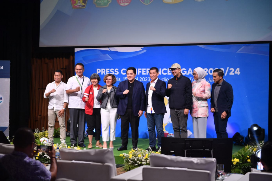 Ketua Umum PSSI, Erick Thohir saat launching Liga 1 bersama para sponsor. Foto PSSI.